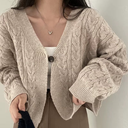 Fall Autumn and Winter New Women'S Clothing Retro V-Neck Twist Design Long-Sleeved Short Knitted Cardigan Sweater Jacket