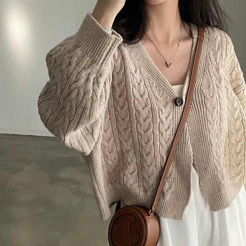 Fall Autumn and Winter New Women'S Clothing Retro V-Neck Twist Design Long-Sleeved Short Knitted Cardigan Sweater Jacket